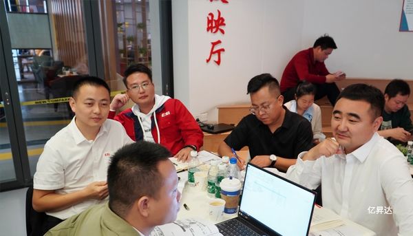 为助力亿昇达集团快速成长为全球最大的电池产业综合服务平台，杨会来董事长携骨干成员前往盛和熟交流学习