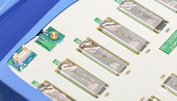 汽车储能BMS模块的温度采集的介绍和作用